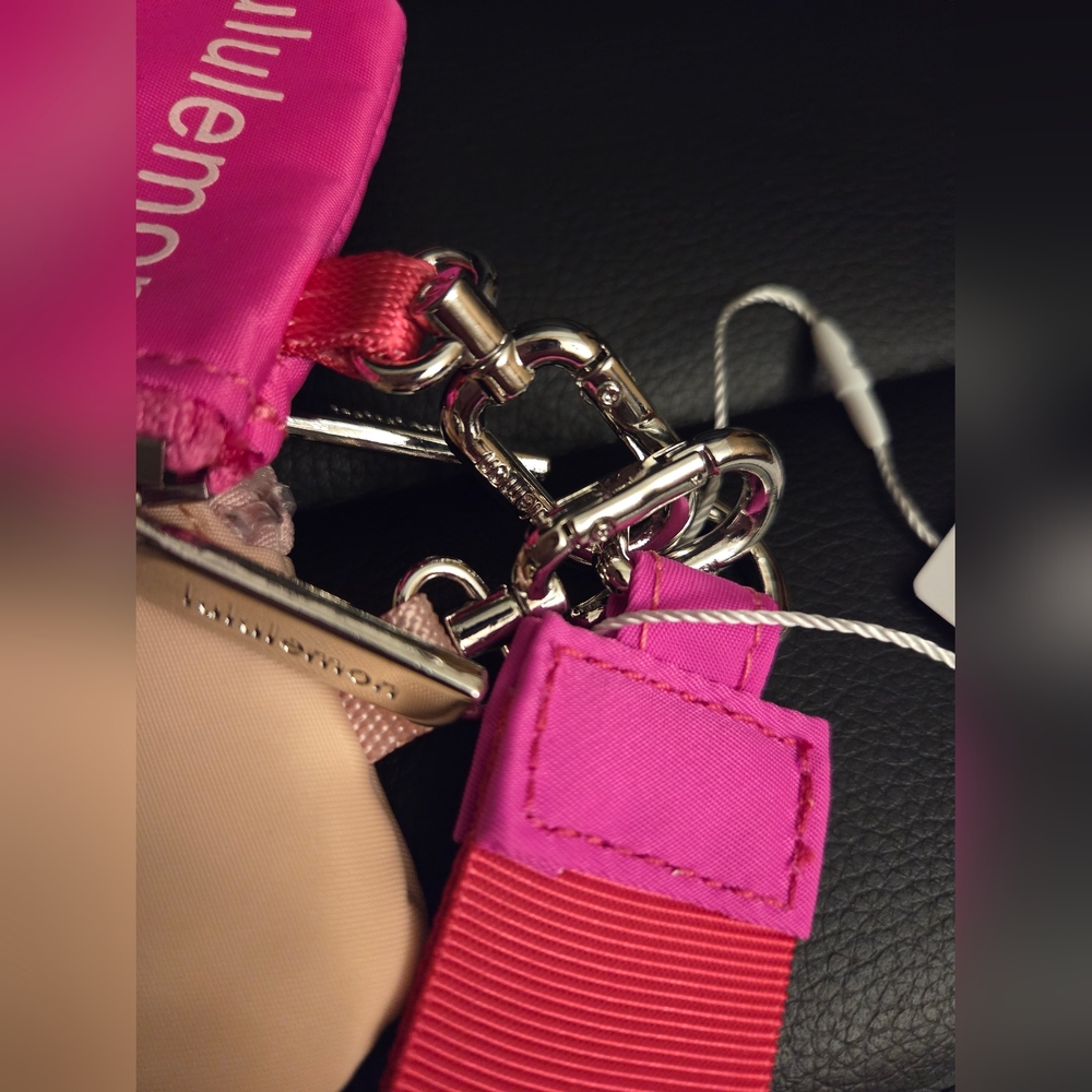New!!! Lululemon Athletica Pink and Tan Dual Pouch Wristlet - Picture 6 of 6